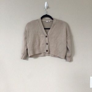 Gap Kids Cardigan,Size 6-7 Kids.Light Cream Color.